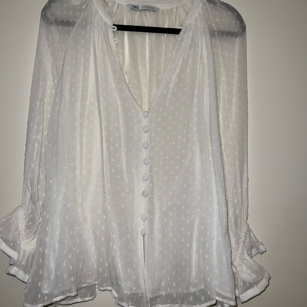 Zara medium white blouse see thru. Long sleeve puff sleeve v neck line